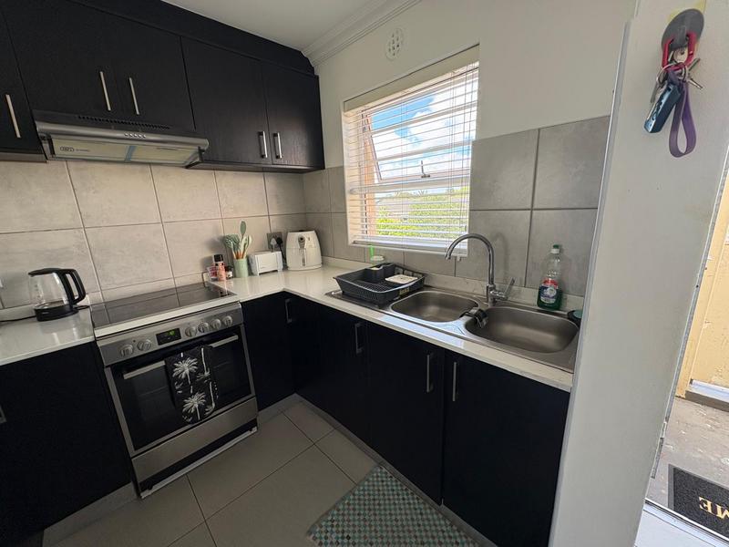 2 Bedroom Property for Sale in Ottery Western Cape